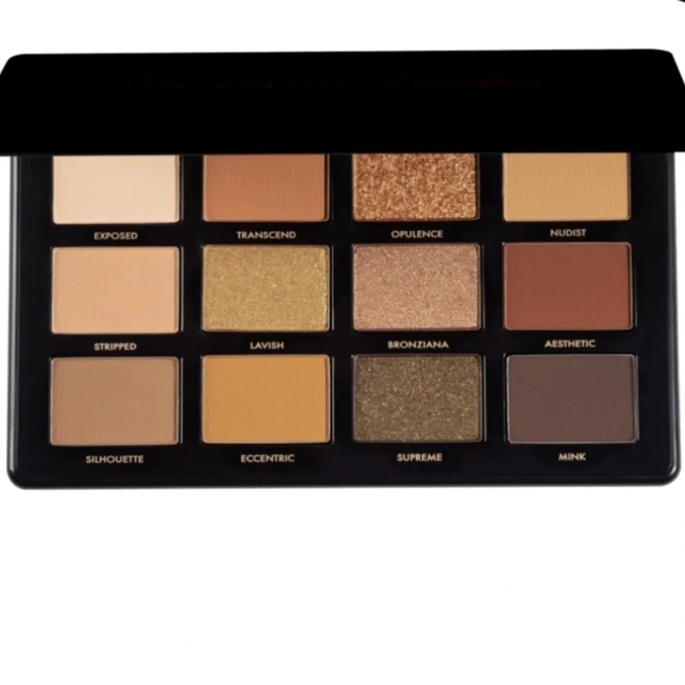 ARTIST COUTURE EYESHADOWS